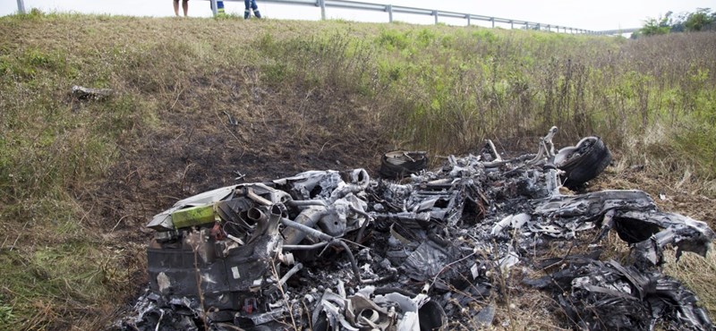 Semmi sem maradt a Lamborghiniből az M7-esen száguldás után – nem csukták le a sofőrt