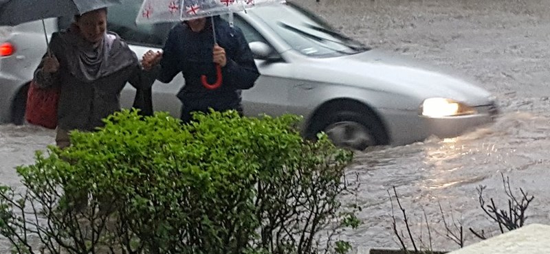Rengeteg rendszámot találtak a budapesti özönvíz után, hátha az öné is köztük van