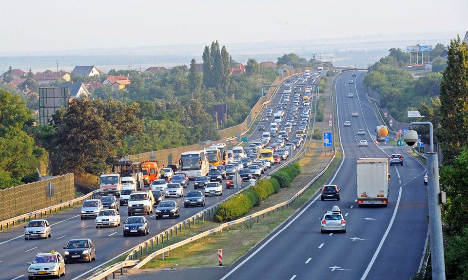 Komoly felújítások jönnek a hazai autópályákon jövőre