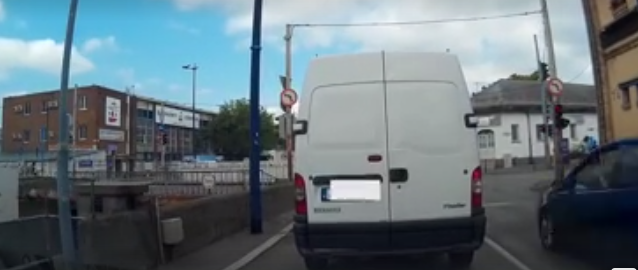 Ezt hívják úgy, hogy előzékenység! Tanítani kéne!!! (VIDEÓ)