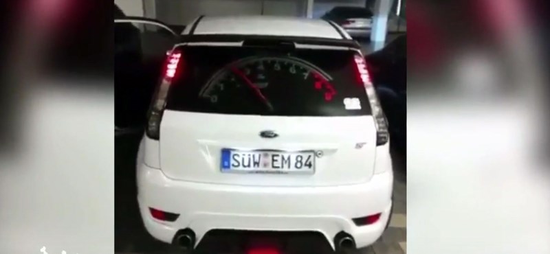 Ilyen egy jópofa autós tuning matrica, ami ráadásul interaktív – videó