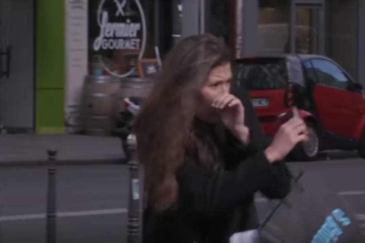 Mit szólnátok ha nálunk is így büntetnék a gyalogosokat? (VIDEÓ)