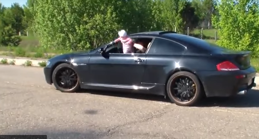 A BMW-s apuka kiakasztotta a világot ezzel a videóval!