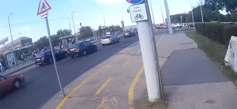 Szívatás? Tolni is kell a biciklit az egyik budapesti kerékpárúton