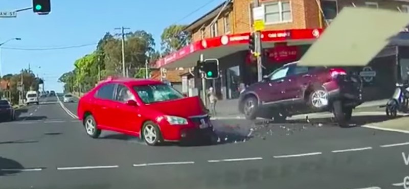 Kereszteződésben ilyen hibát véteni életveszélyes – videó