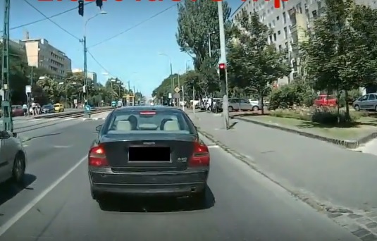 „MIT KELL EZEN ENNYIT GONDOLKODNI???” Mentősofőri vélemény, 2. rész (VIDEÓ)