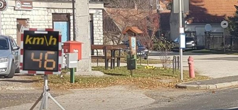 Mérik és mutatják a sebességet a rendőrök, de még nem büntetnek