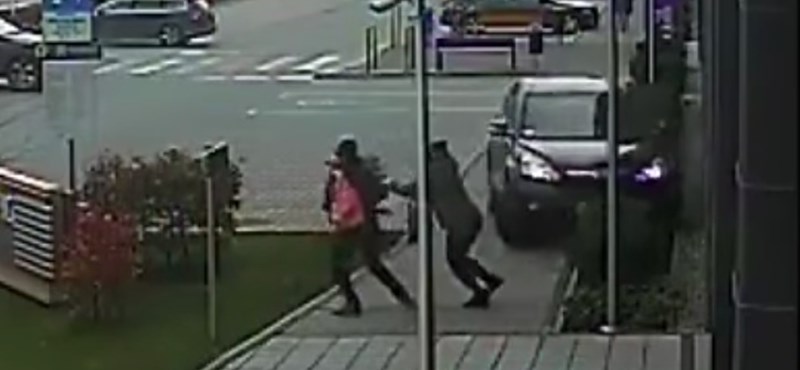 VIDEÓ: 92 évesen a volán mögött: két nőt elütött, egy autót összetört parkolás közben