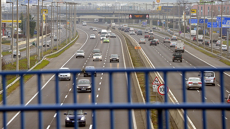 Decembertől megszűnik az idei megyei e-matrica értékesítés