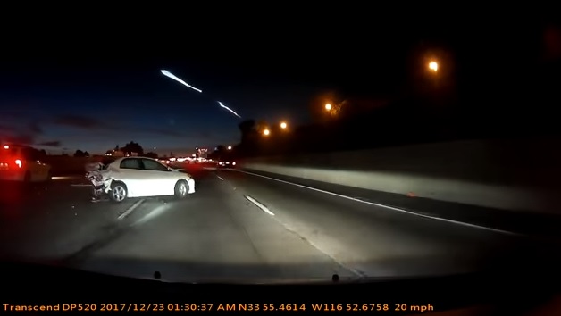 Szép kis tömegkarambolt okozott a SpaceX rakétája