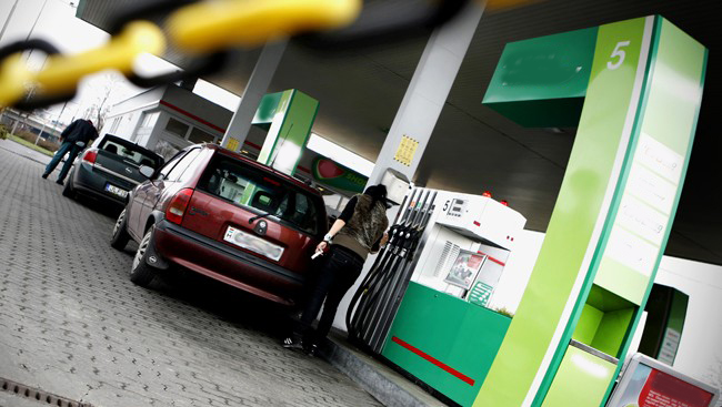 A benzinkúti kávézás alap illemszabálya