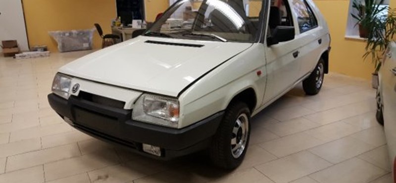 Eladó egy Skoda Favorit, amiből nincs nagyon másik, ugyanis elektromos