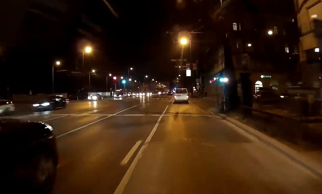 VIDEÓ: Így kell Budapesten leamortizálni egy Porsche-t