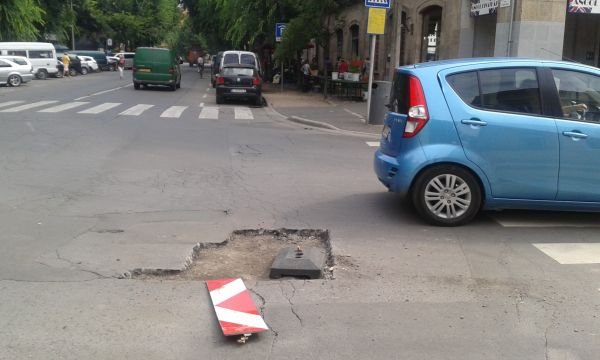 Sok a kátyú az utakon, még nem késő kátyúbiztosítást kötni – figyelmeztetnek a szakértők