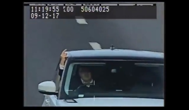 Videó: Bemutatott a traffipaxnak, börtönbe került