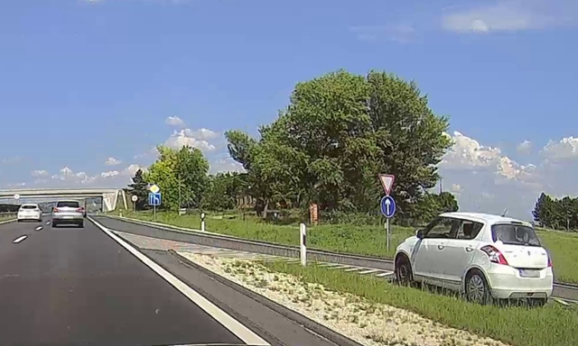 Úgy néz ki, hogy egy fehér „civil” swiftből is mérnek