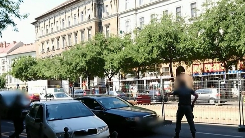 Döbbenetes videó: igazoltatni akarták, majdnem elgázolta a NAV embereit