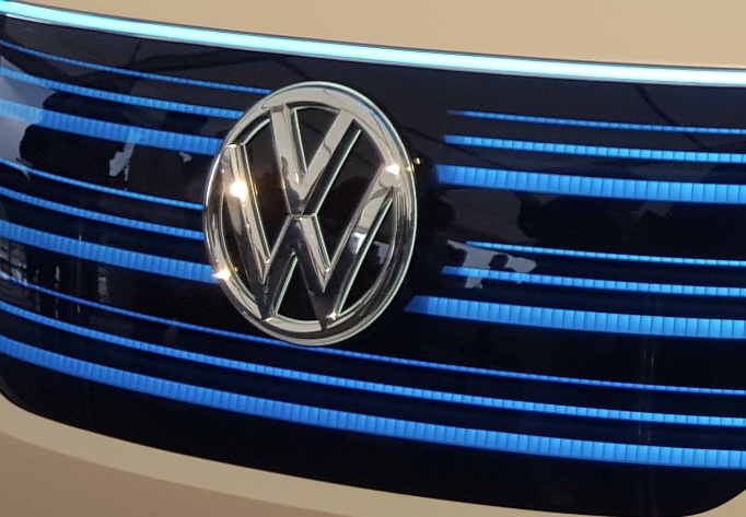 700 ezer autót hív vissza a Volkswagen