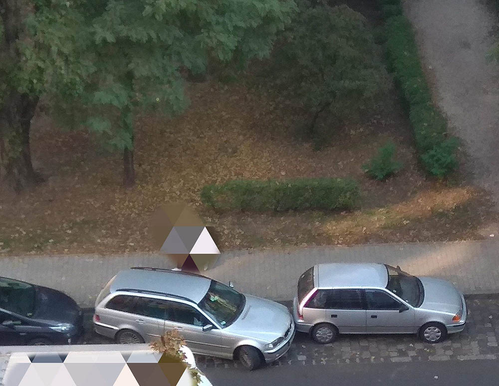 Kiállt, meghúzta, majd szó nélkül elhajtott. Olvasónk lefotózta fentről