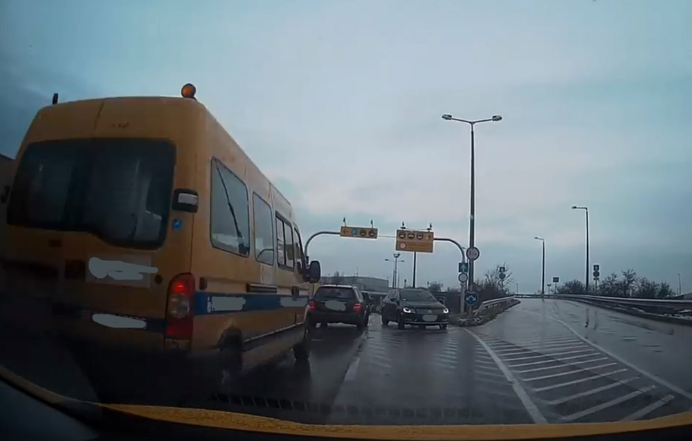 VIDEÓ: „Lenyűgöző” manőver a reptérnél
