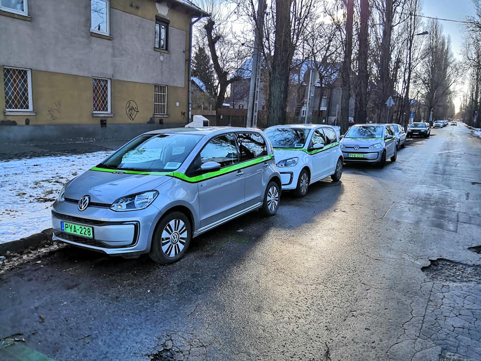 Szervezetten rekeszti ki a többi autóst a töltőkről a GeenGo?