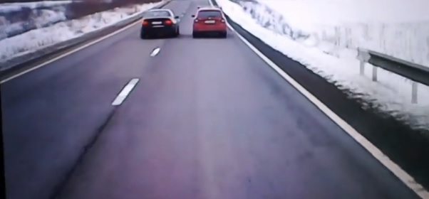 Videó – Nagyon sietős volt-nem sokon múlott az ütközés