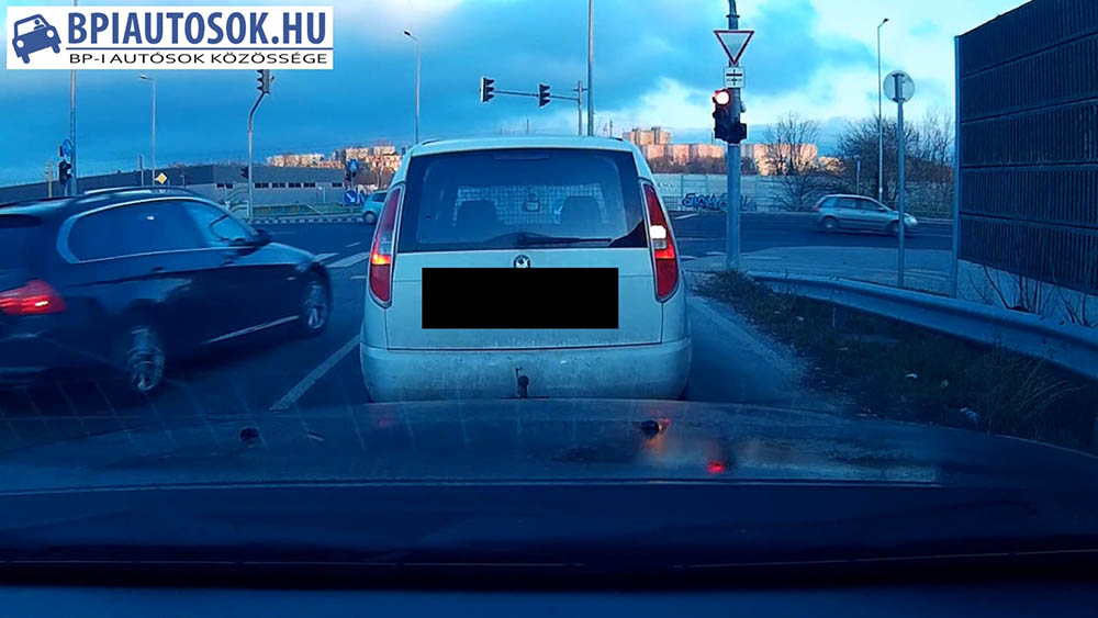 Friss, reggeli, ropogós bunkó a 22. kerületből