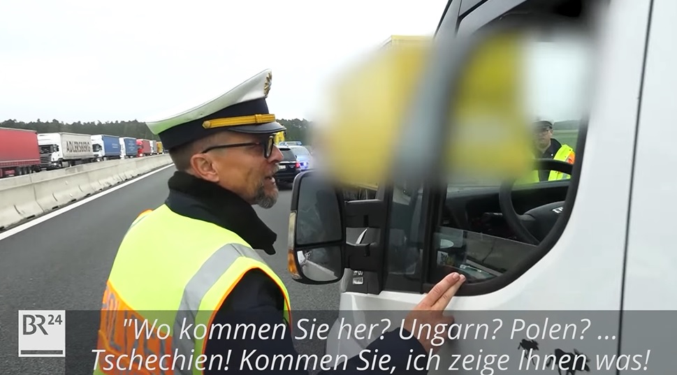 VIDEÓ: Miért fotózunk bajba jutott embereket, baleseteket???