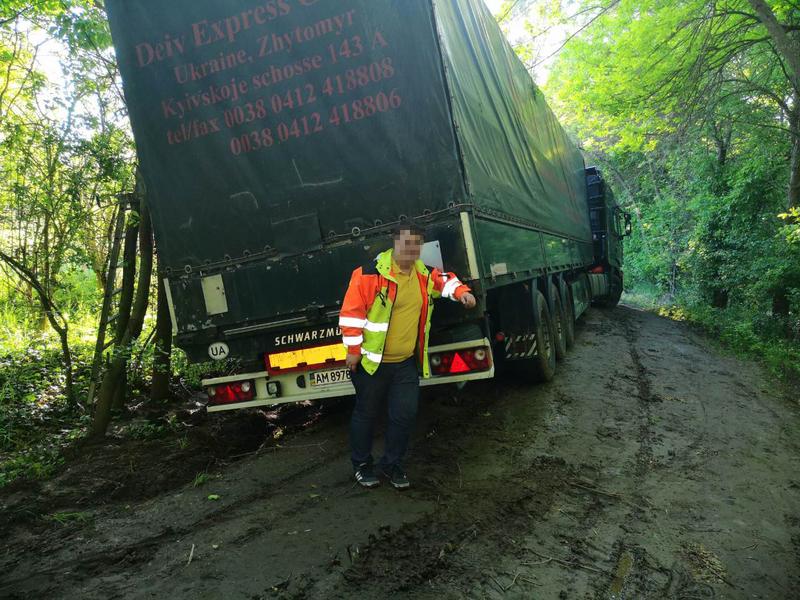 A GPS Miatt estek csapdába az ukrán kamionosok a 17. kerületben