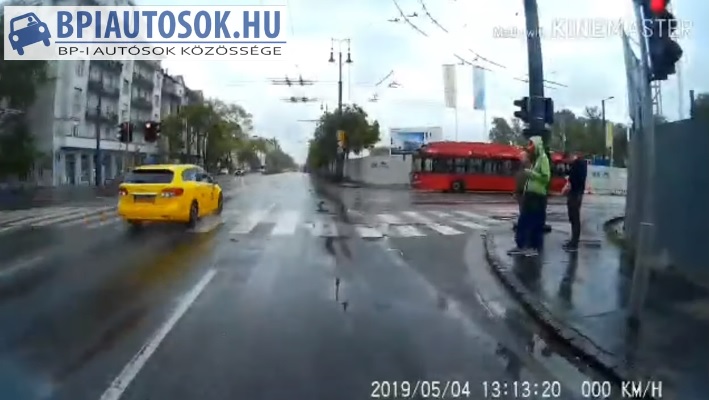 Videó – Más a zöld jelzésen nem megy át úgy, ahogy ez a taxis a piroson