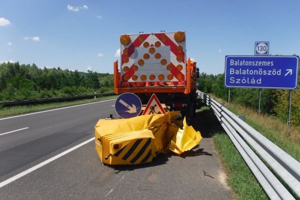 A Magyar Közút konvojos vonulást tart az M0-son