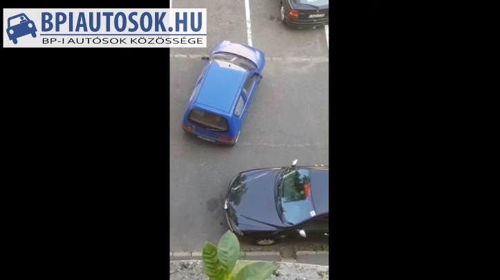 Videó – Az ilyen sofőröktől mentsen meg minket az élet