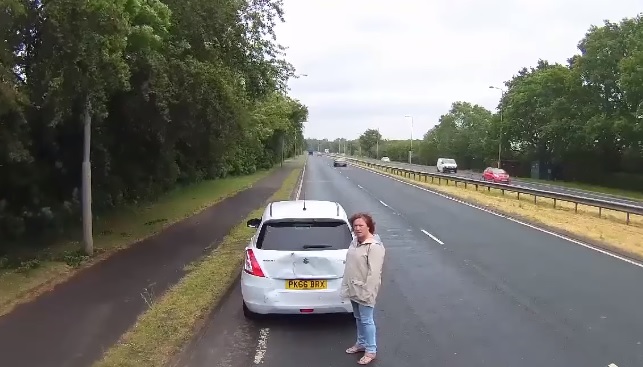 Videó – Besorolsz egy kamion elé és fékezni készülsz,de jobb ha észben tartod, neki más a fékútja