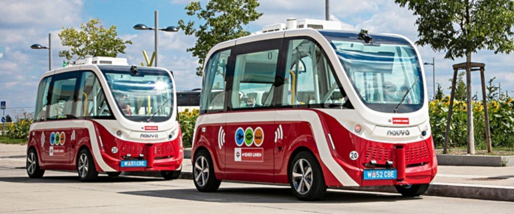 Gázolás miatt felfüggesztették Bécsben a robotbuszok közlekedését