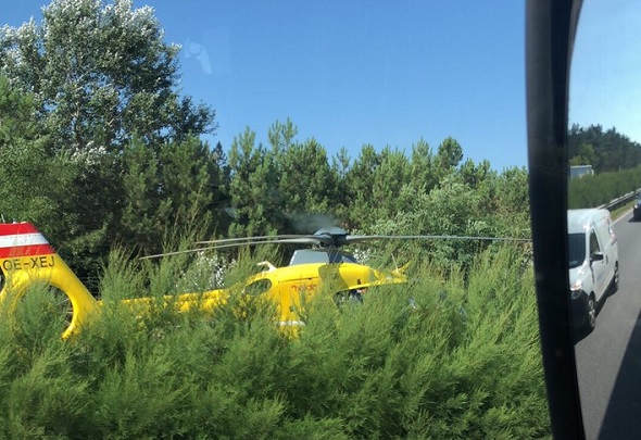 Kamionba csapódott egy autó az M5-ön, egy mentőhelikopter is érkezett a helyszínre
