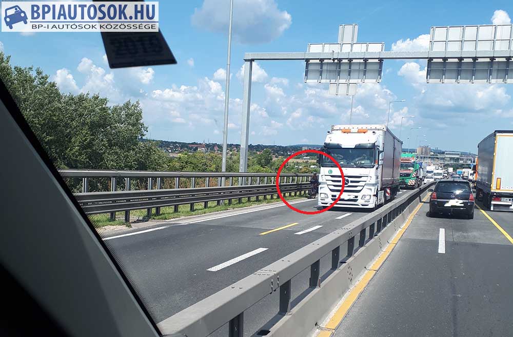 Fotók: Ez az igazán „extrém sport” az M0-áson
