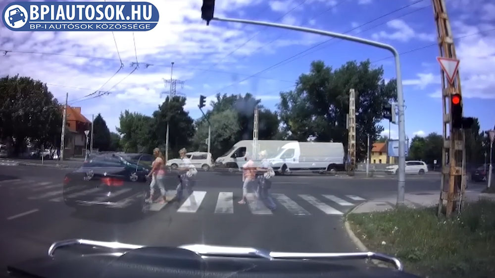 VIDEÓ: Mentség-e, ha körültekintően vagy tahó???
