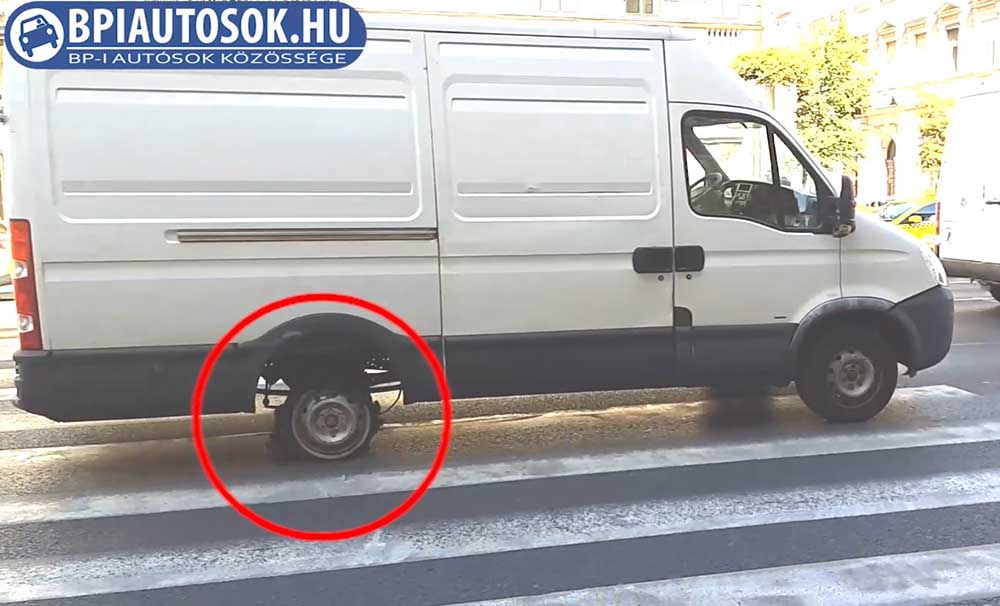 VIDEÓ: Elmennél még így a gumisig? Ő igen! :)