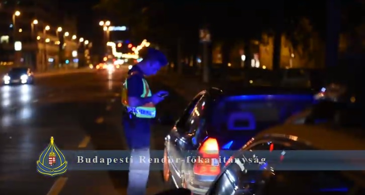 Videó – Ismét lecsapott a rendőrség a pesti illegális versenyzőkre