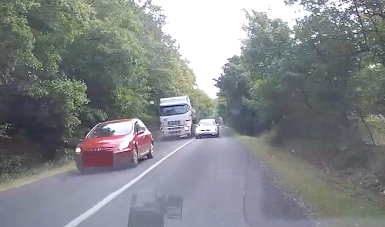 Hajmeresztő tegnapi VIDEÓ hanggal, reggeli kávé helyett