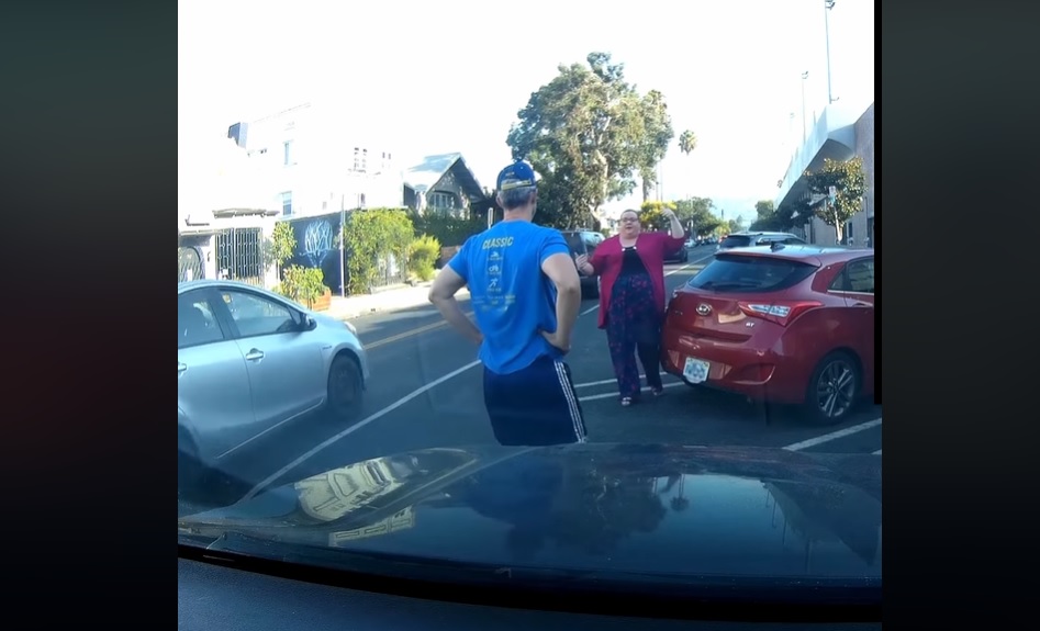 VIDEÓ: Ahogy ez a két ember reagált egy ilyen eset után, az erősen elgondolkodtató