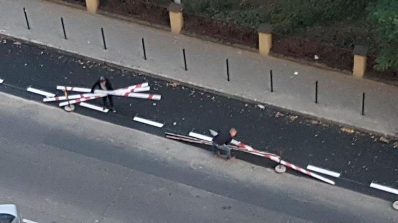 Elegük lett a Práter utca lakóinak – Maguk léptek akcióba, hogy visszafoglalják a parkolóhelyeket