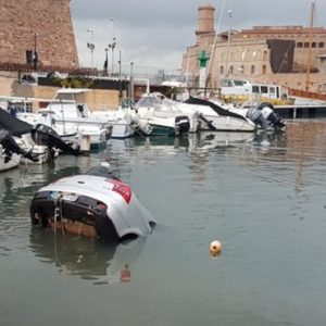 A Földközi-tengerbe zuhant egy autós, aki vakon követte a GPS-t