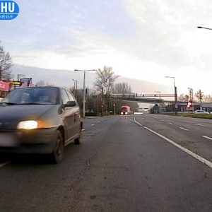 FURCSA VIDEÓ: Végtelenül profi, vagy hatalmas tahó
