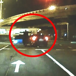 VIDEÓ: Olvasónk jobbnak látta menekülni. Elgurult a gyógyszere a Pacsirtamező úton a hondásnak