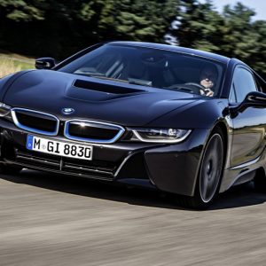 A BMW több kockázatot, mint lehetőséget lát a teljesen elektromos járműtechnológiában