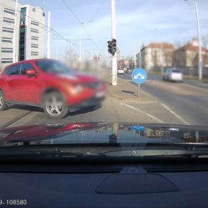 VIDEÓ: Szó szerint úttörő autó ez a maga kategóriájában :-)