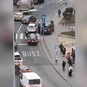 VIDEÓ: Kemény buszsáv razzia volt ma reggel a Kőrösi Csoma Sándor úton