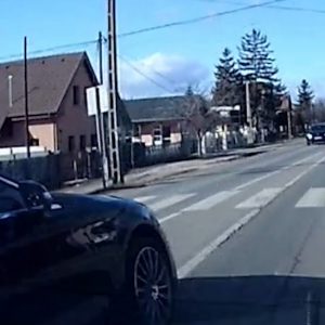 „Nem érdekel, ha egy kilapult pléh dobozban kíván meghalni. Csak nagyon kérem, ne őljön meg senki mást”