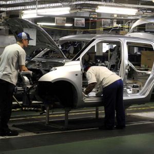 Úgy volt, hogy egyelőre nem, de mégis leáll az esztergomi Suzuki gyár is